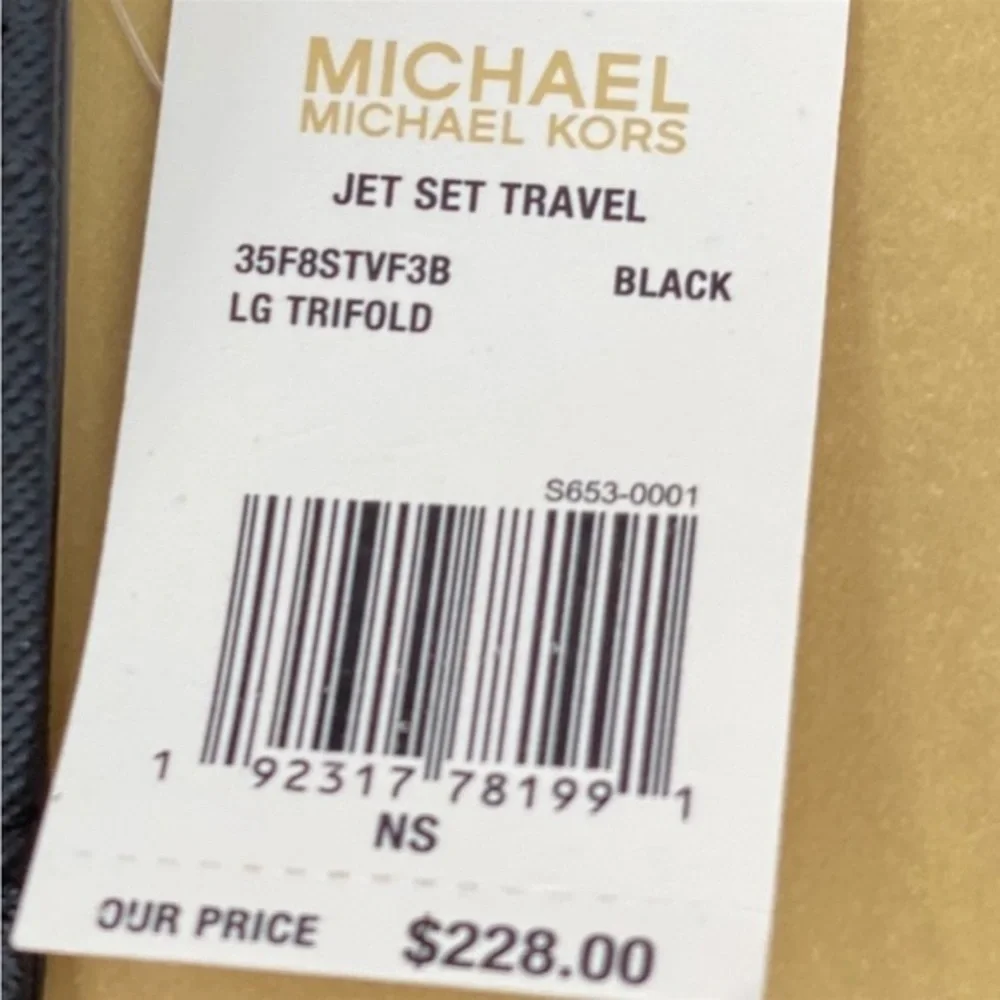 Michael Kors Jet Set Travel Trifold Wallet Black